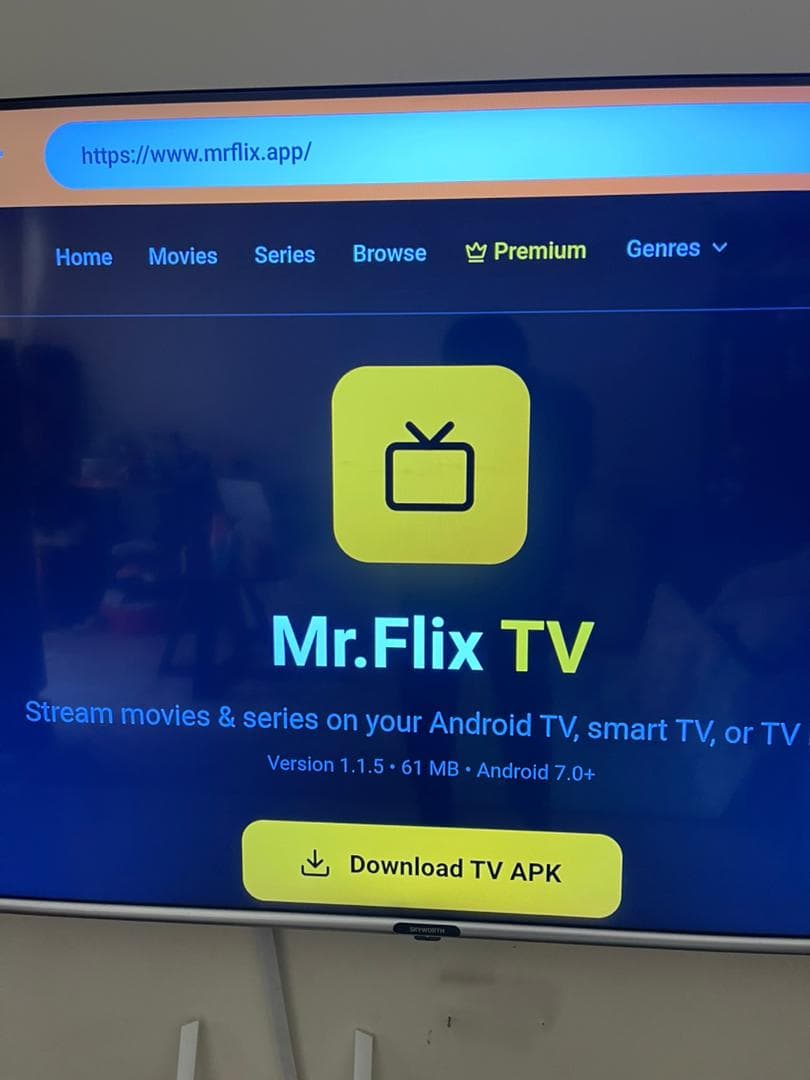 Download page showing the yellow TV APK button
